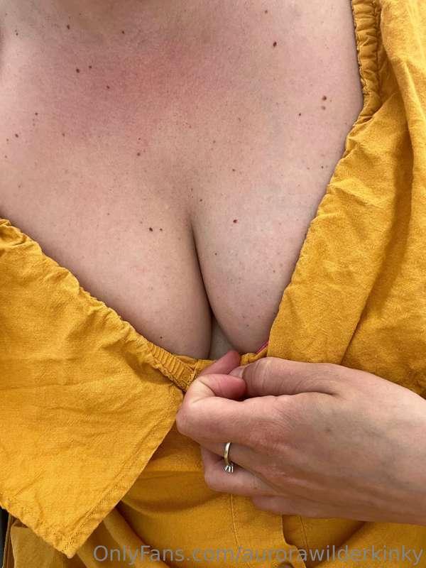 Boobs day 😘