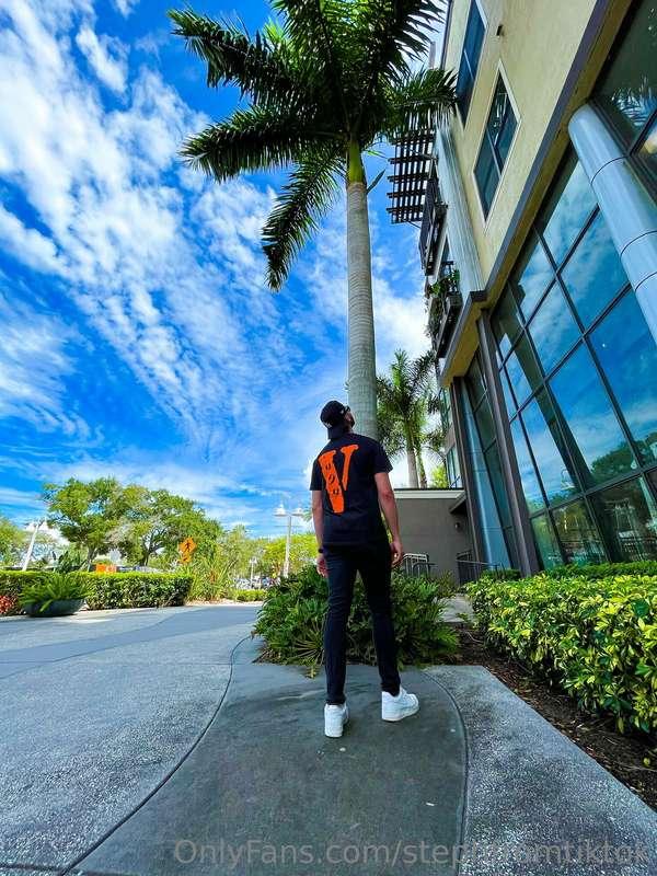 Love and miss this weather 🌴 🔥
