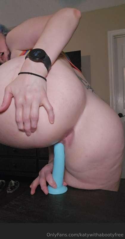 If you love my booty you are going to love this video, Lots ..