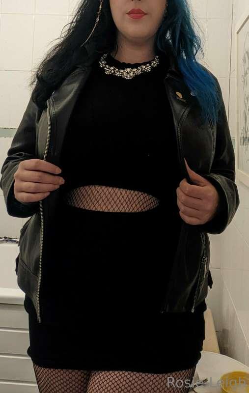 Fit check....I've found my love for fishnets again...who els..