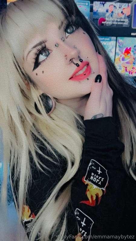 emmamaybytez image #0