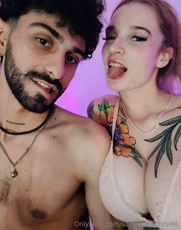 Wusstest du schon dass wir auch zusammen Custom Videos drehe..