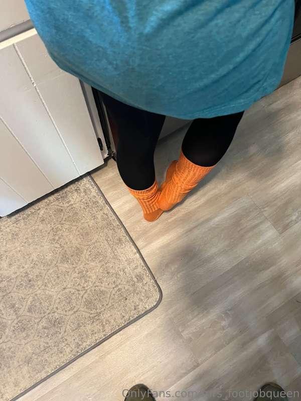 mrs_footjobqueen image #7