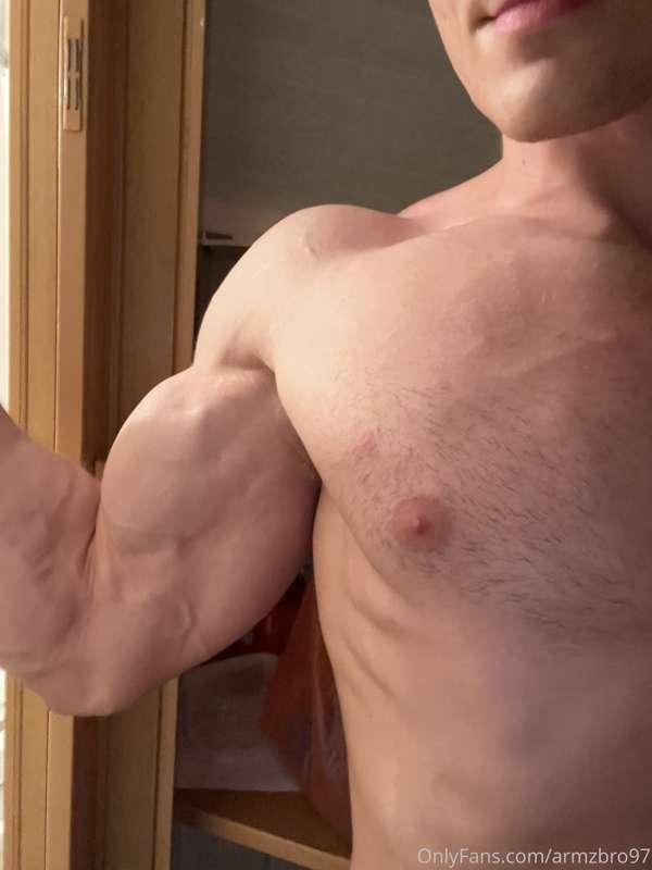 armzbro97 main image