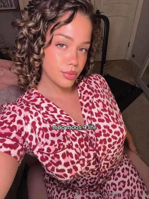 rizzing you up with just one look btw