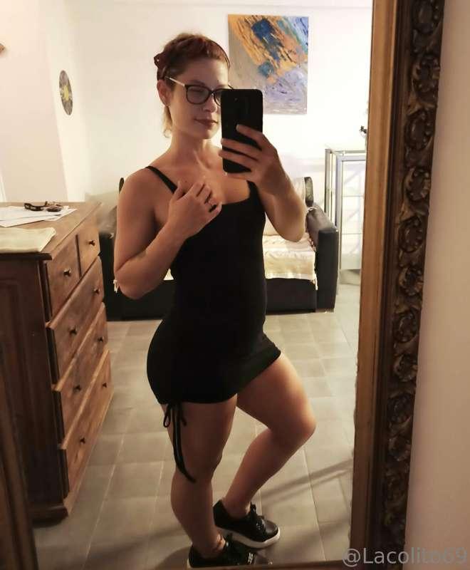 Hey love if you want to see me naked and in action I have ch..