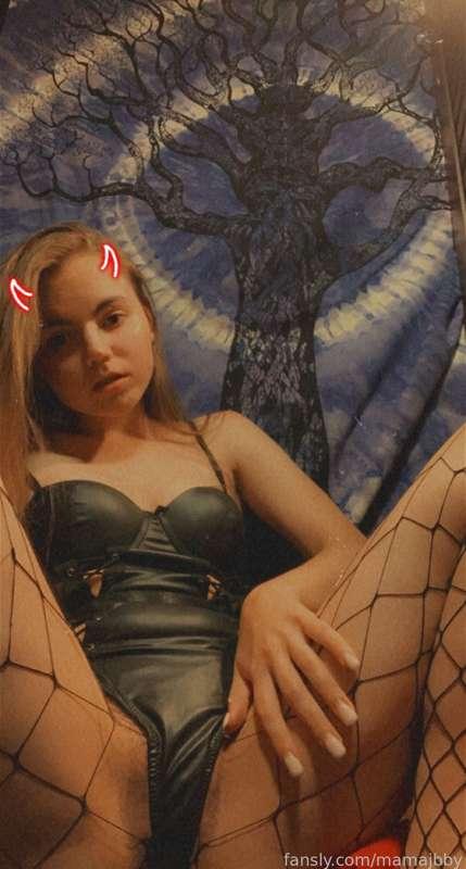 ryliefoxx image #4