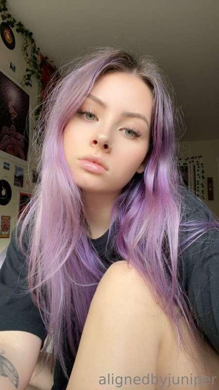 Hey babeee 🤍
My hair has faded a lot from when I dyed it pur..