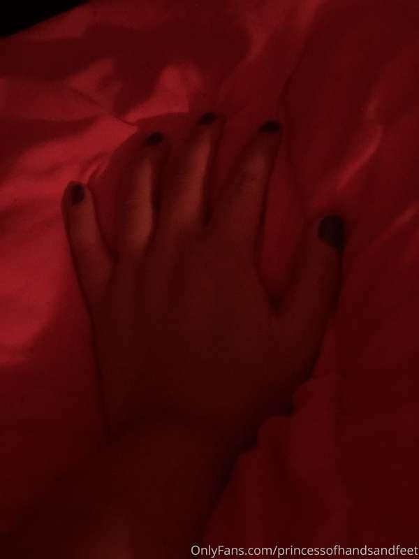 Wish I could grab onto you babe. 😉 Showing off some handy wo..