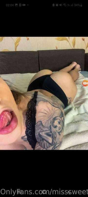 ##  🔥𝓗𝓸𝓽 𝓵𝓾𝔁𝓾𝓻𝔂 𝓰𝓲𝓻𝓵🔥
## @ladyyydragon
┏━━━━━━━━━━━━━━━┓
 🍓 ..