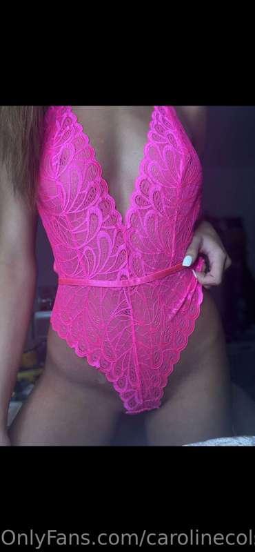 Subscribe to Kk’s only fans 🐰. She post 3 times a day, sends..