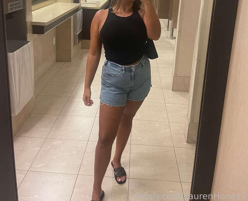 laurenhoneyy image #0