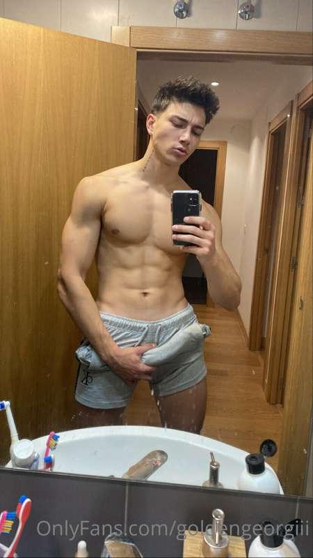 After training 🥵🥵 Bien sudadita 🥵🥵