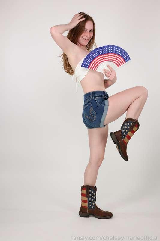 chelseymarieofficial image #10