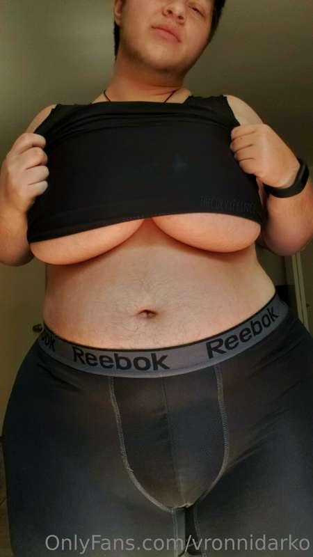 thecurvyprince image #2