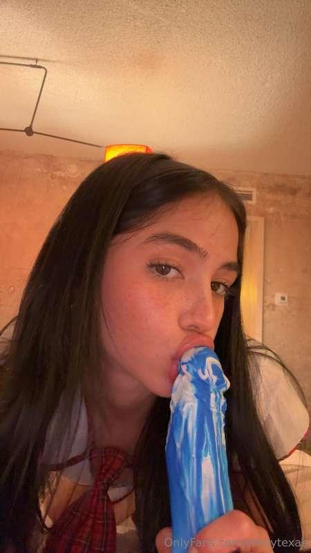 i know you have been wanting to see me fuck my dildo 😌 sooo ..