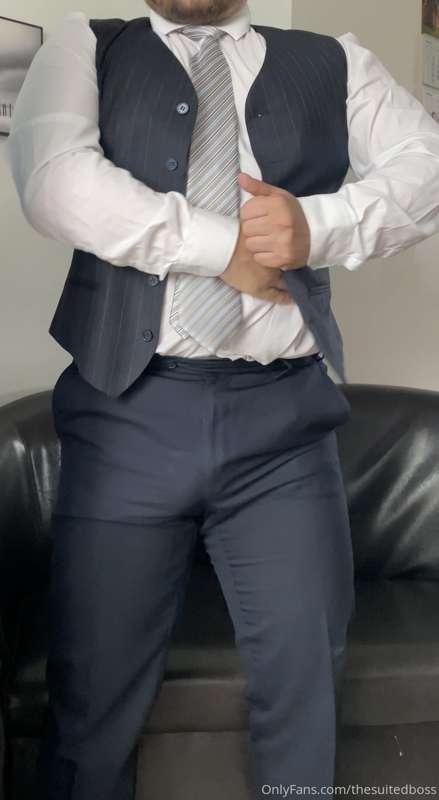 thesuitedboss image #4