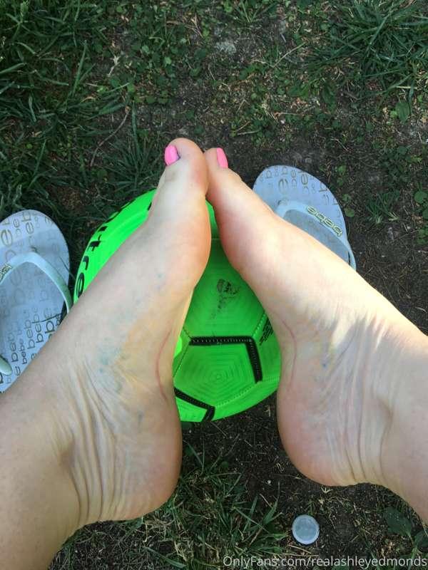 Where My foot sluts @?