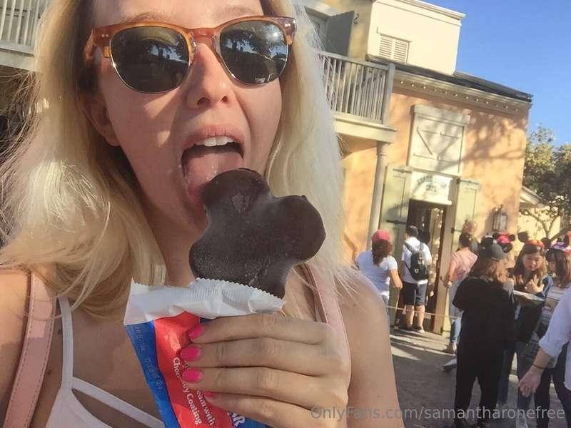 Just enjoying Disneyland like a true SLUT 💙😏