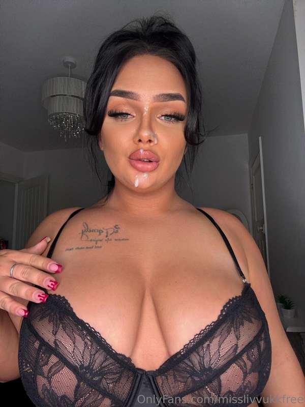 Mommy loves your load on her face.. 💦 Huge sale > @misslivvu..