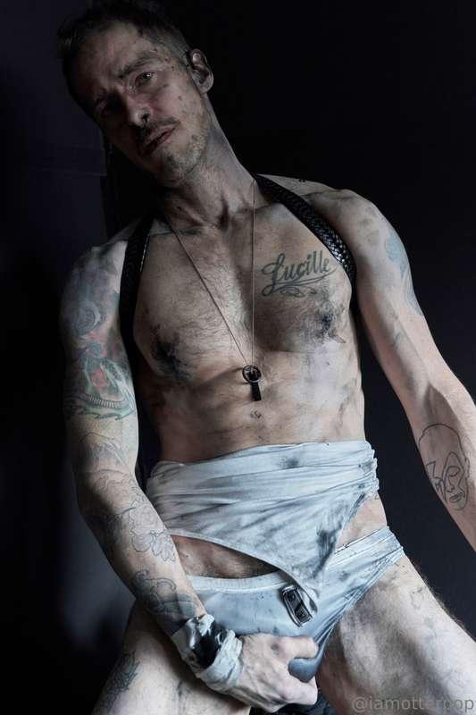 iamotterpop image #2