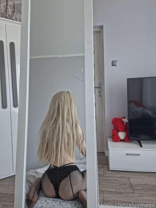 xluvmeex image #3