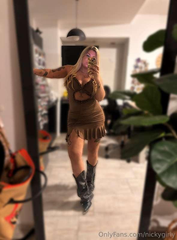 Sometimes princess look ✨👑