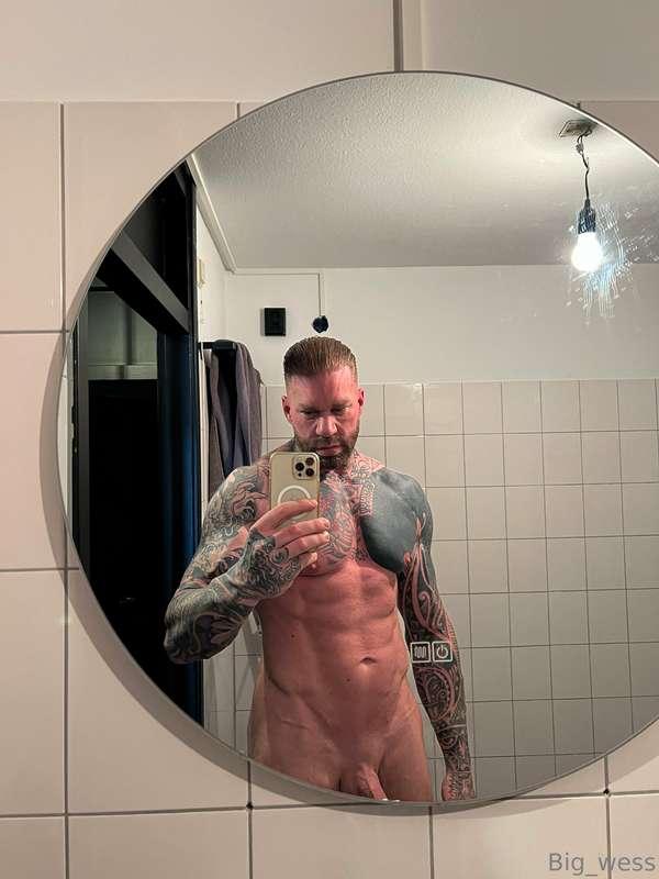 Come snd shower with me 😈