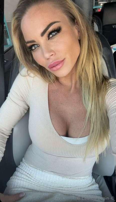 the only gas I need is your attention filling me up 💦