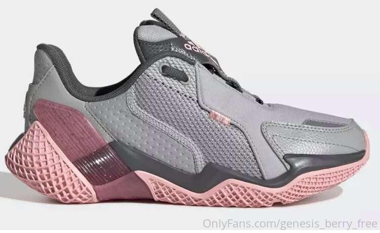 I've got these shoes coming on the way! 

I'm trying to get ..