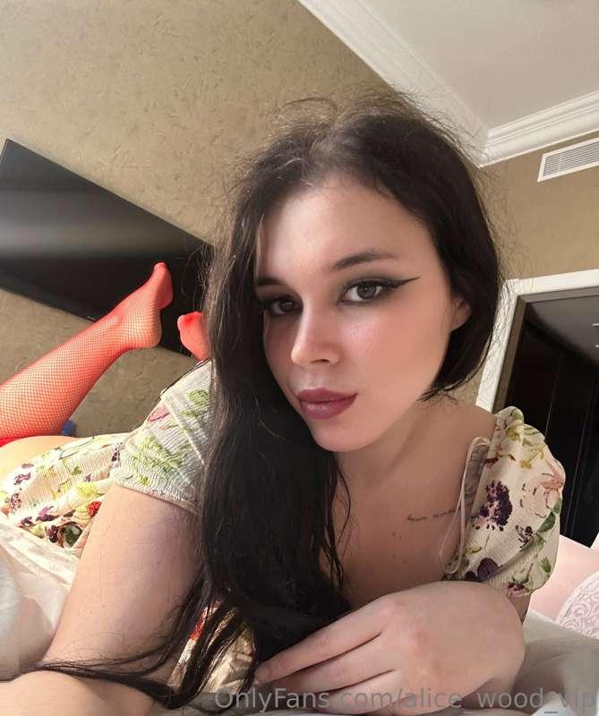 **Meow 🖤🤍🖤**