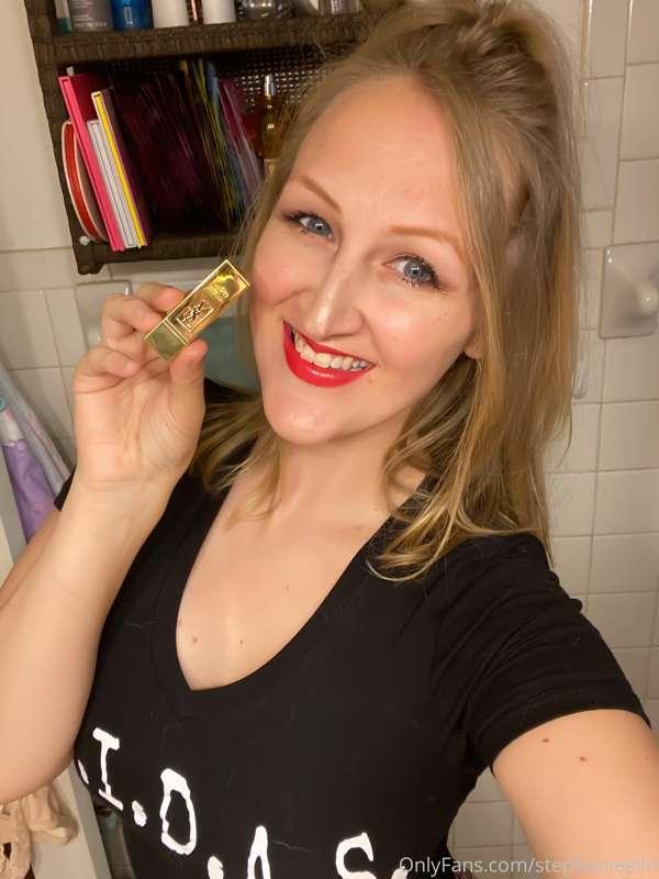 Someone sent me makeup to my P.O. Box! What do you guys thin..