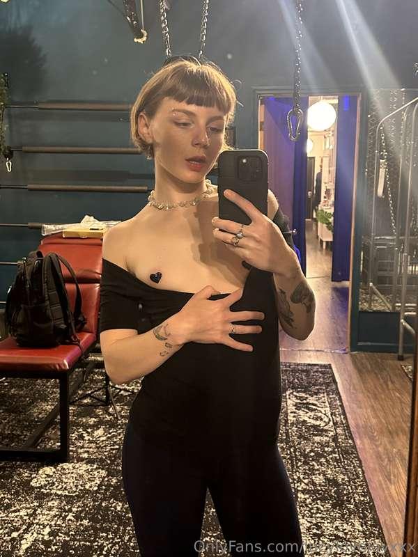 Sale on my VIP page ♥️ new JOI’s going up on the feed this m..