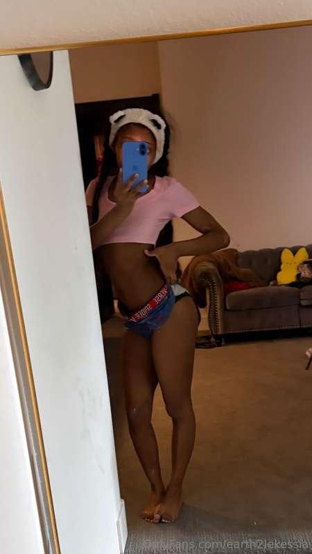 Got a new thong, wanna see?