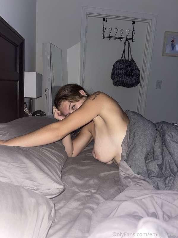 Good morning 🥰 time for another workout with my trainer in a..