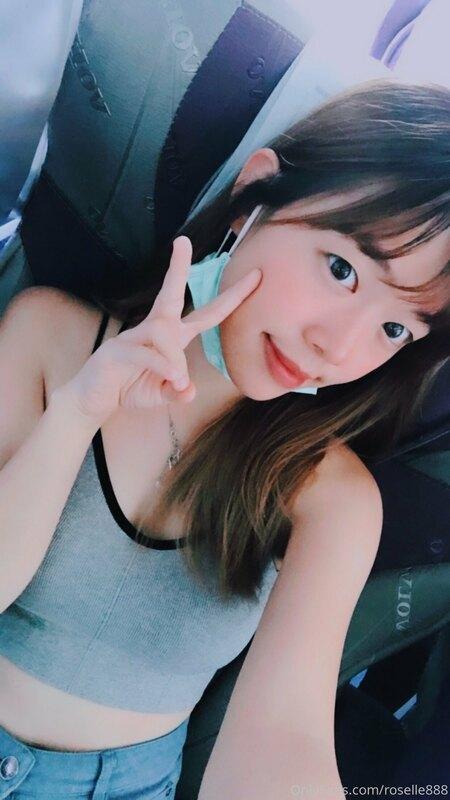 Konnichiwa~ Cute selfie for you to start your day 💘😆