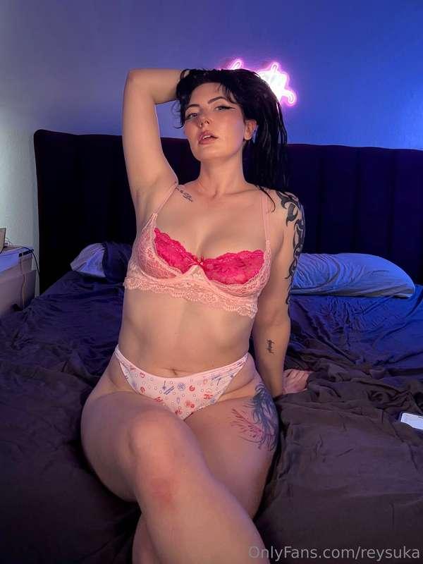 Are you ready to misbehave with me? 🤭