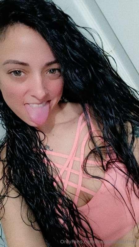 Having the sluttiest of sunday's on my VIP 

Cum join the fu..