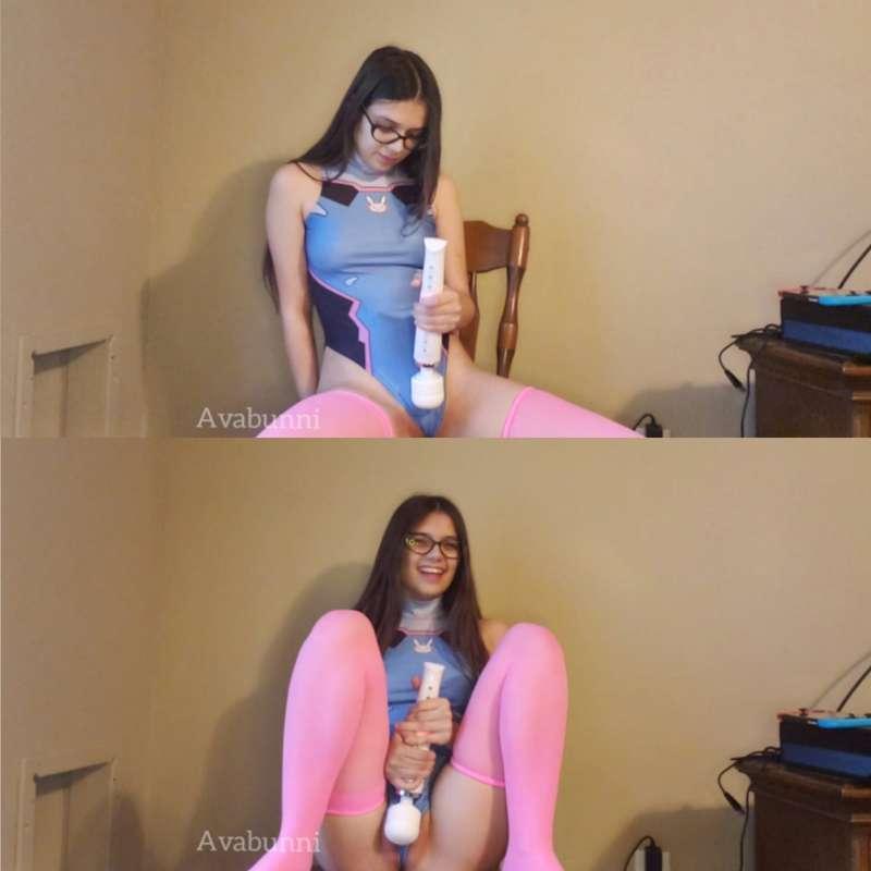 I played with my vibrator till I came 😳
Video in your dms 💓