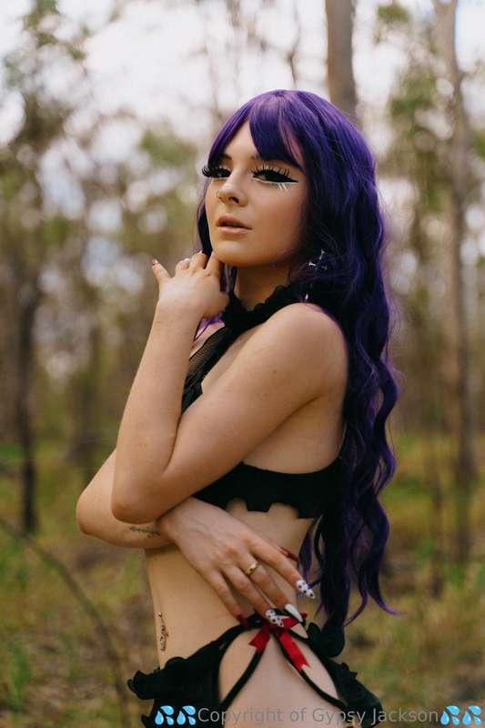 Do you like purple on me ?