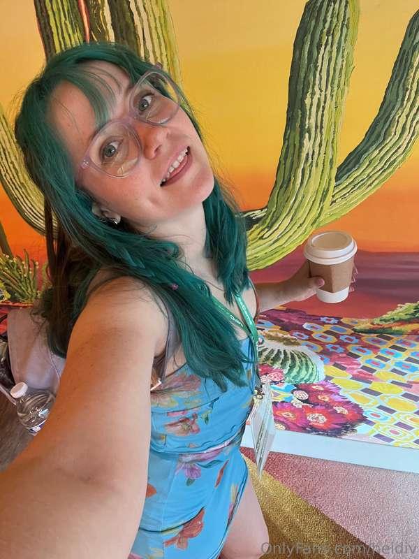 do I look fuckable in this dress?#selfie #sfw #dress
