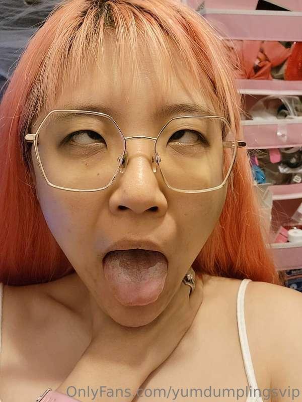 do this to me when we are fucking... i like to roll my eyes ..