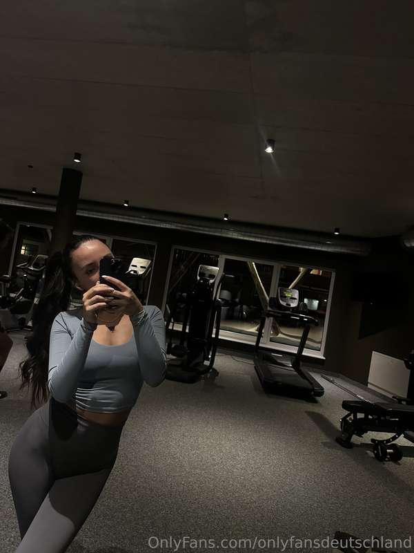 @luana.hoffmannHallo! 👋Ich bin Luana, 22 Jahre alt, komme au..