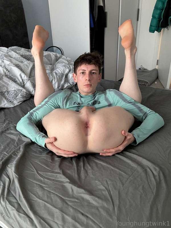 younghungtwink1 image #1
