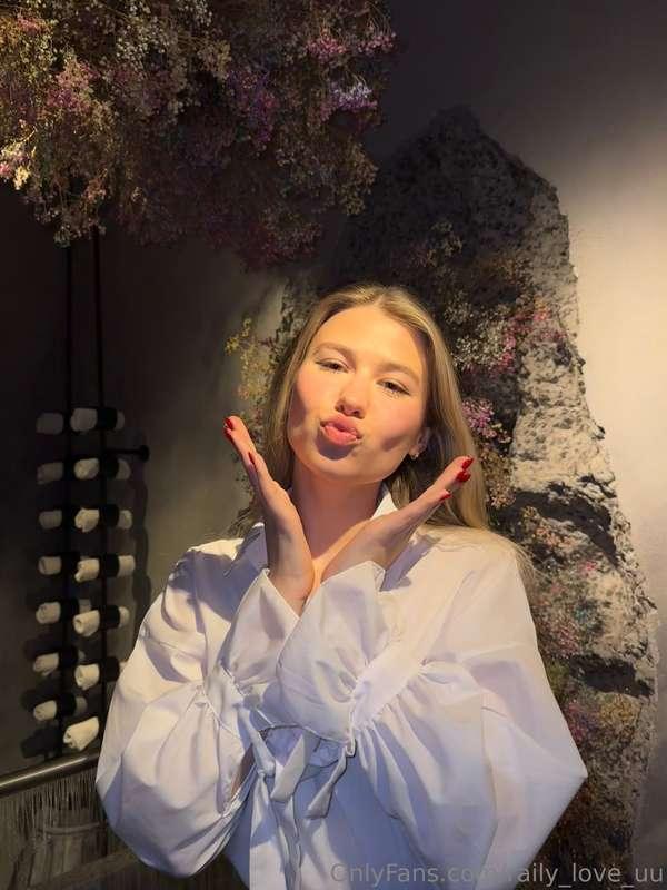 My birthday! 🎂  I'm so happy I want to hug everyone who cong..