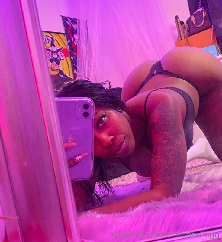 Does my ass look like a heart 💜 or a peach🍑? (I’ll be replyi..