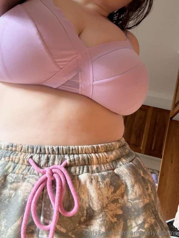 emberlyadams image #0