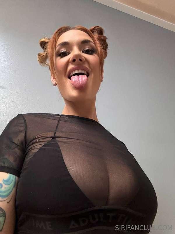 HAPPY BIRTHDAY TO MEEEEEEE! 🤪 💕 🥳 🍰 😘  *I'm spreading my hol..