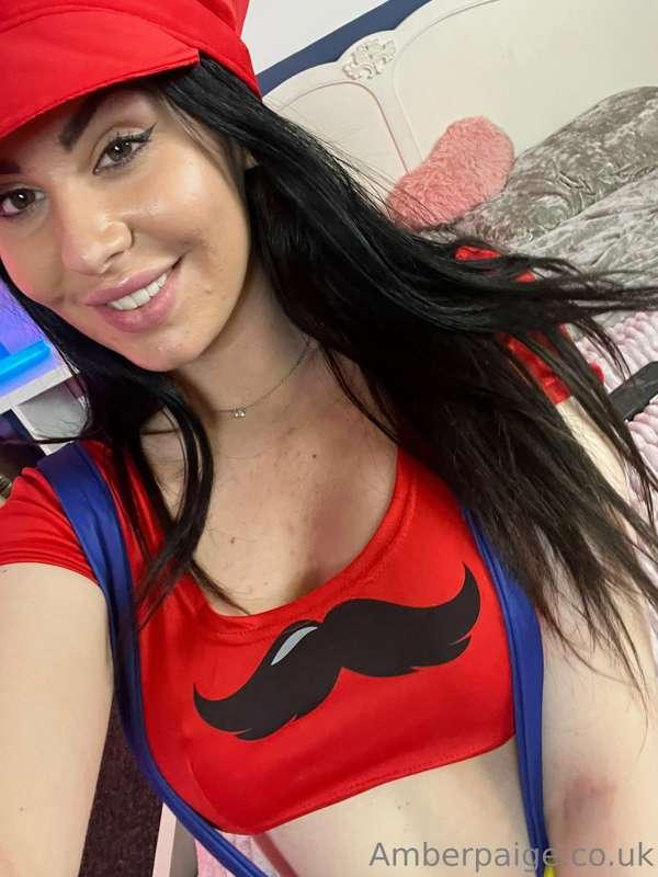 Do you like my outfit 🍄