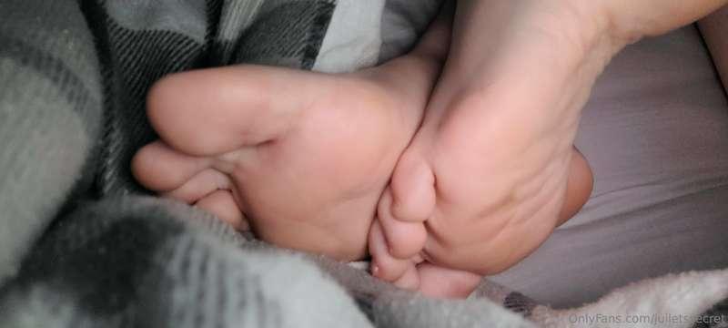 Have you missed them? And do you want to see more👣🤔